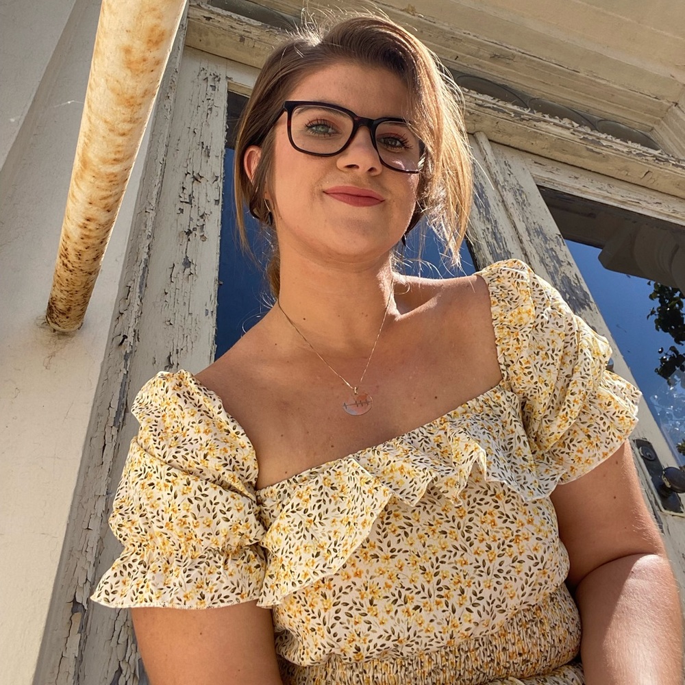 Summer floral ruffle top